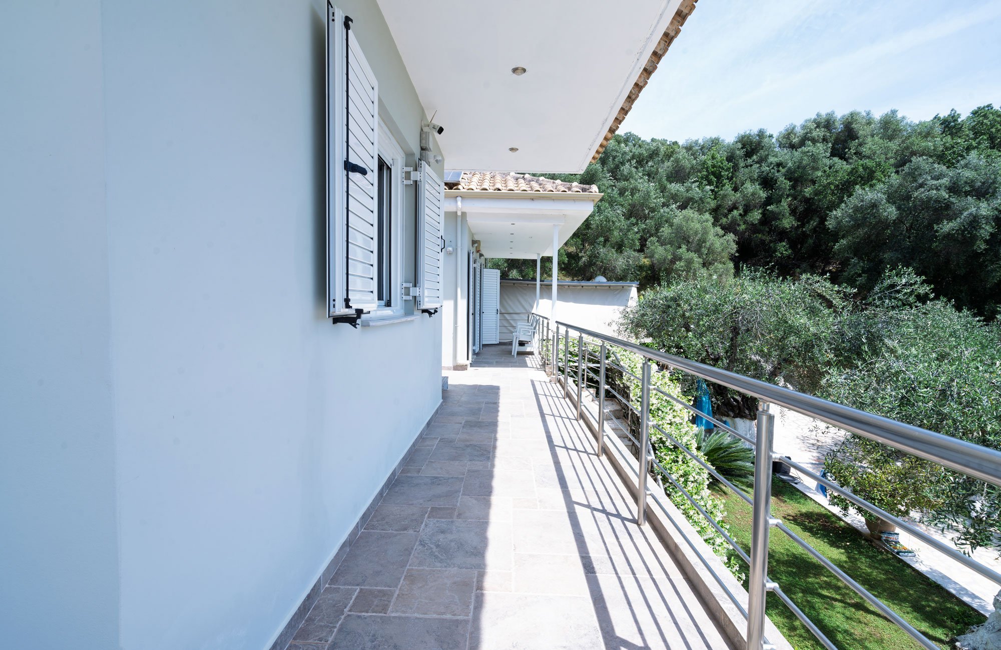 Μονόχωρο (studio)